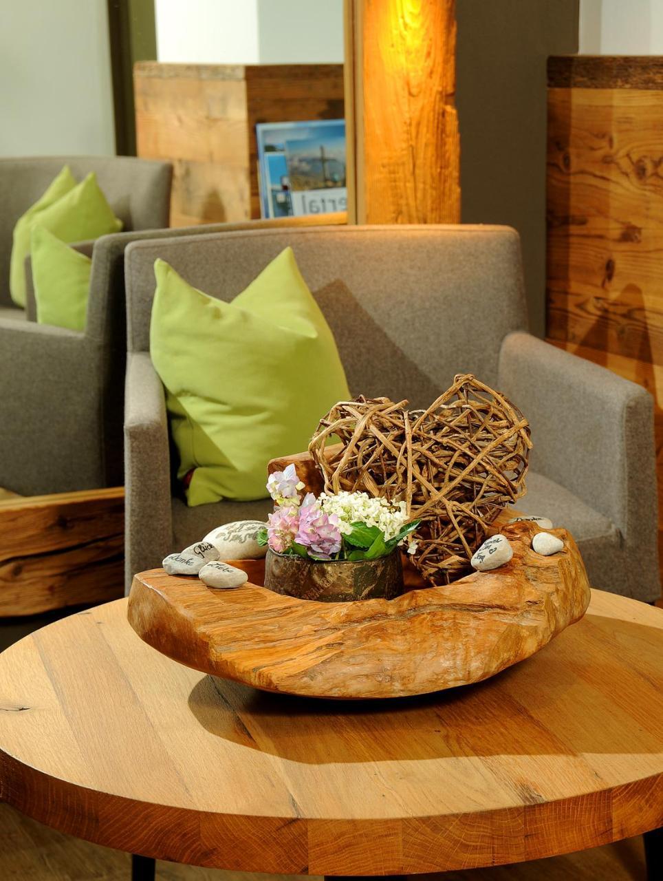 Hotel Burgschrofn Тукс Екстериор снимка